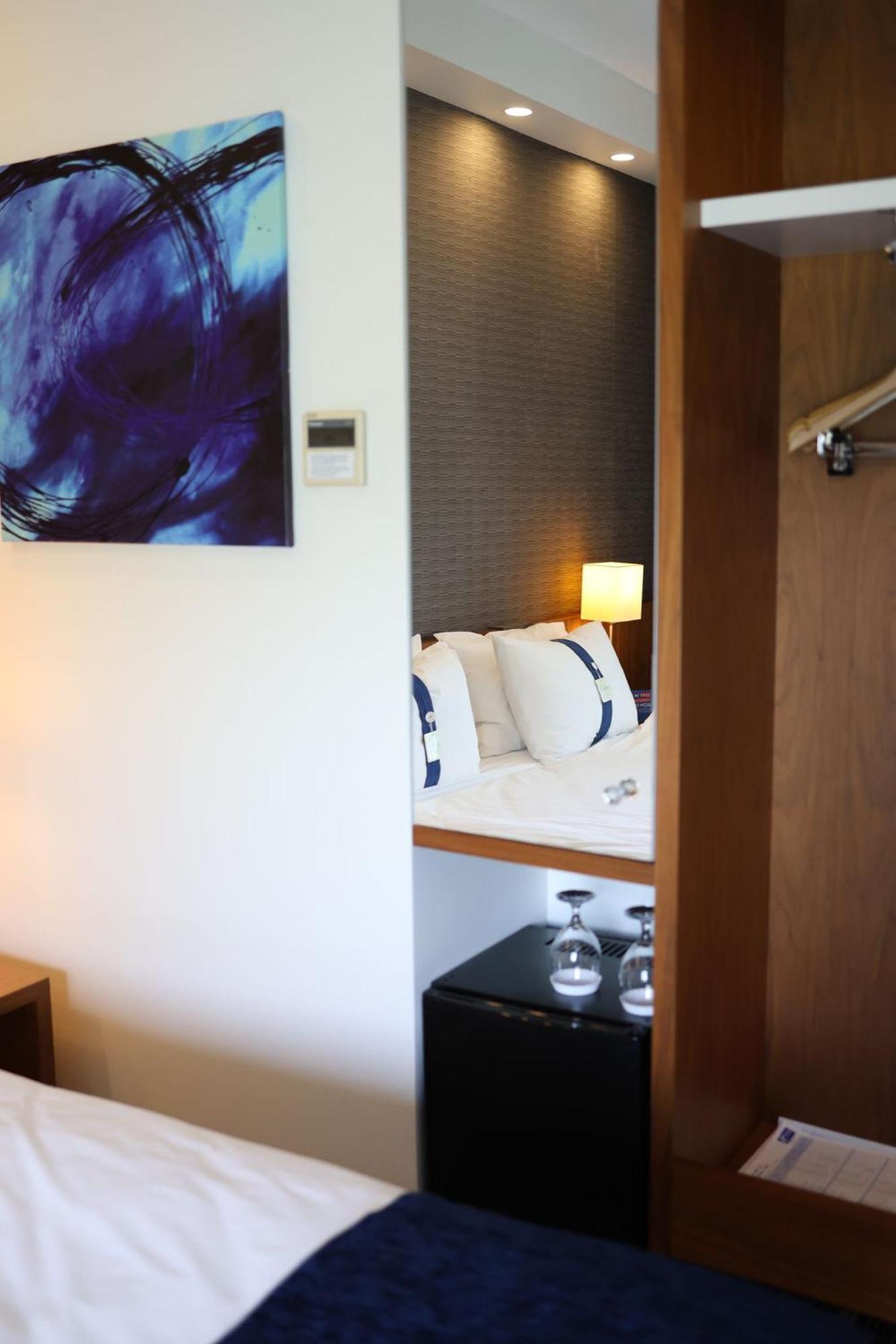 Holiday Inn Express Manisa-West By Ihg Exterior foto