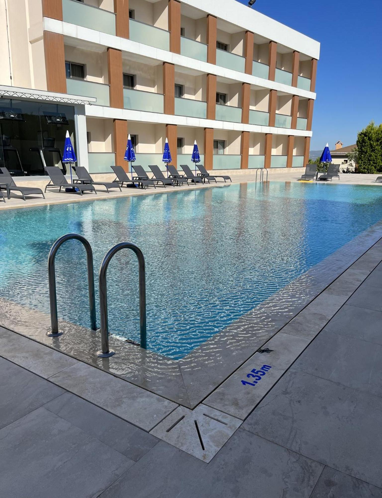Holiday Inn Express Manisa-West By Ihg Exterior foto
